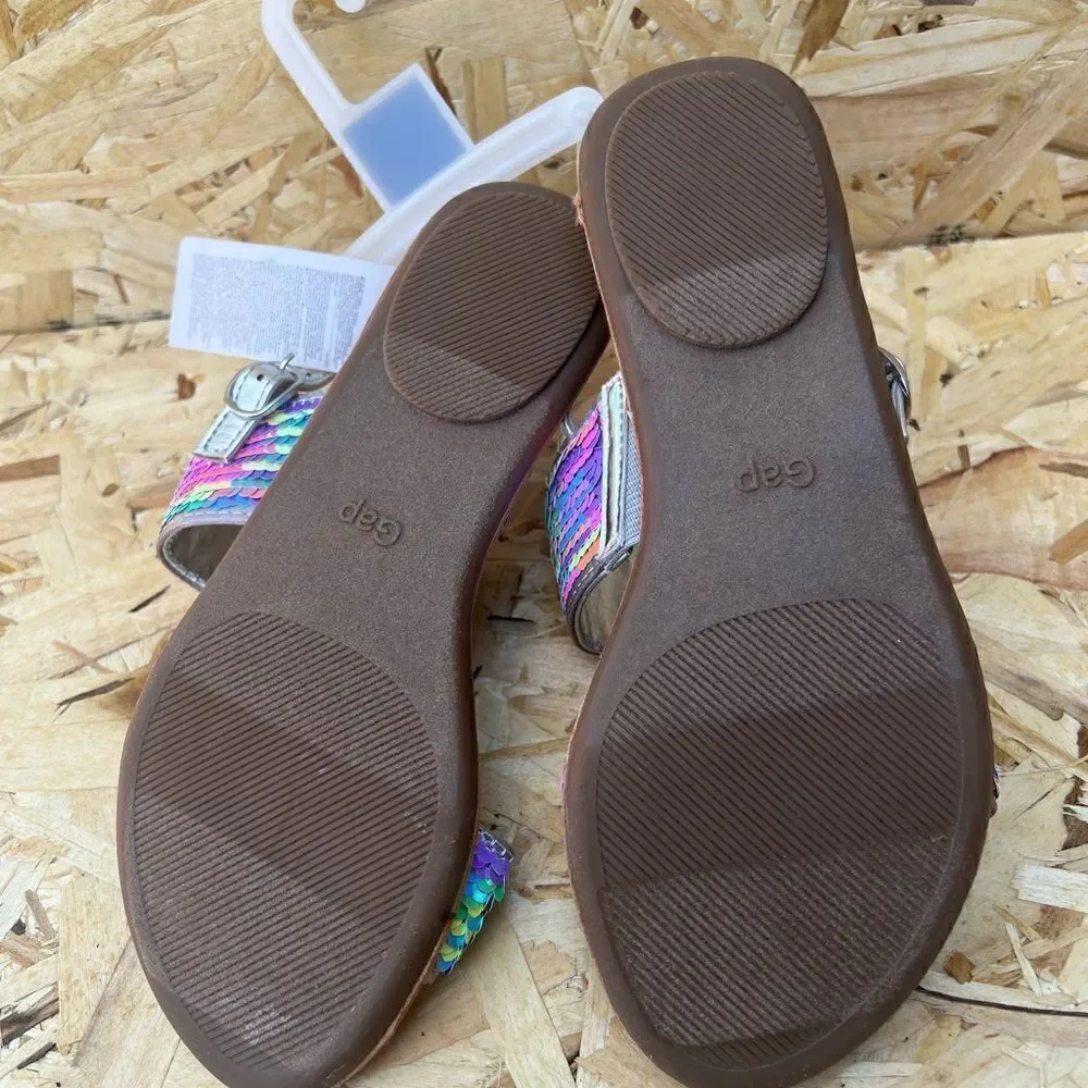 Gap Girls flippy sequin sandals size 2 Kids